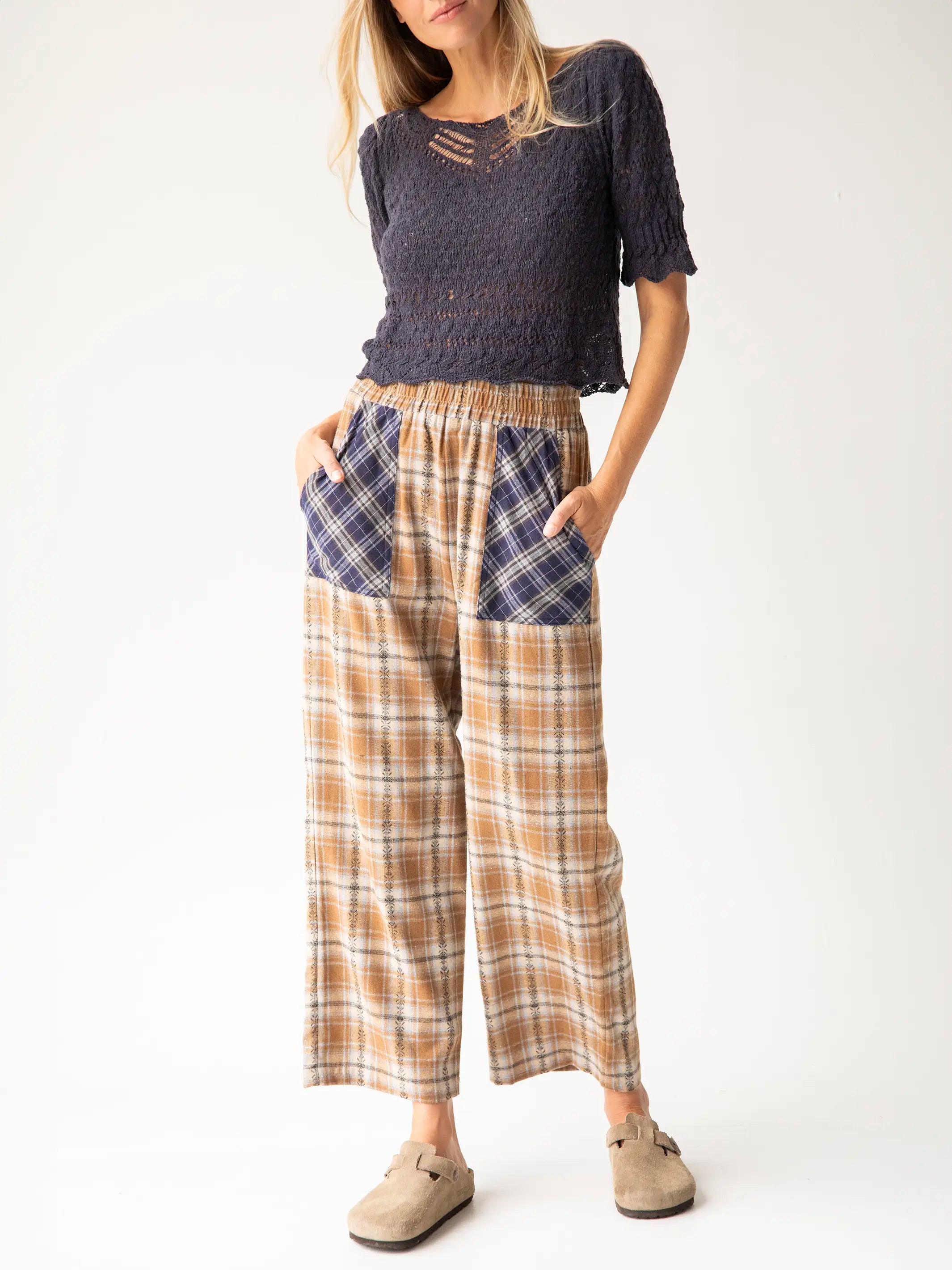 Feminine Soft - Hued Look Beckett Flannel Pant - Light Brown Navy Mixed Plaid