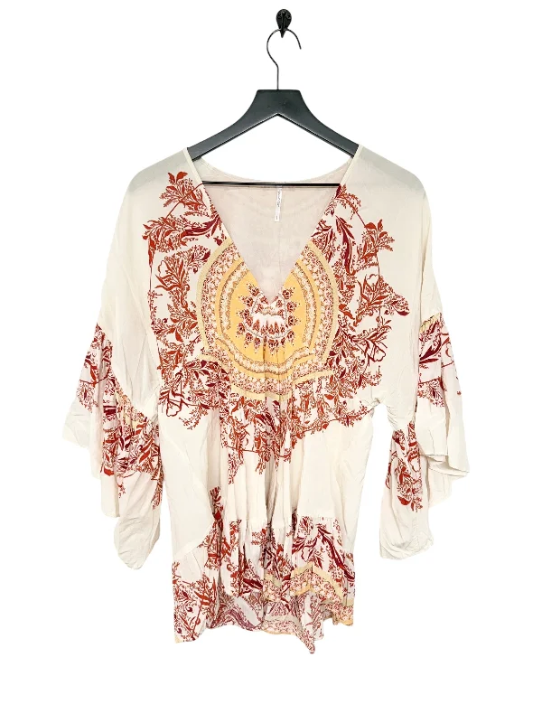 Top Long Sleeve By Free People In Cream & Red, Size: S