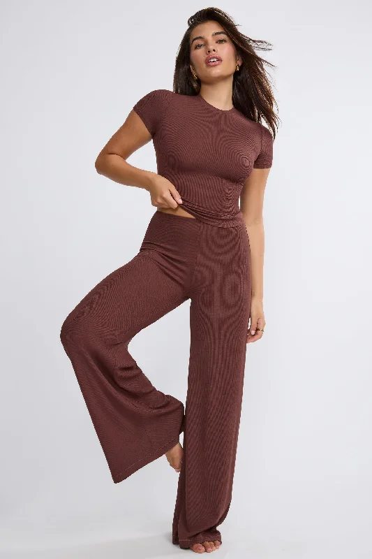 Romantic Flair Mid Rise Wide Leg Trouser in Chocolate