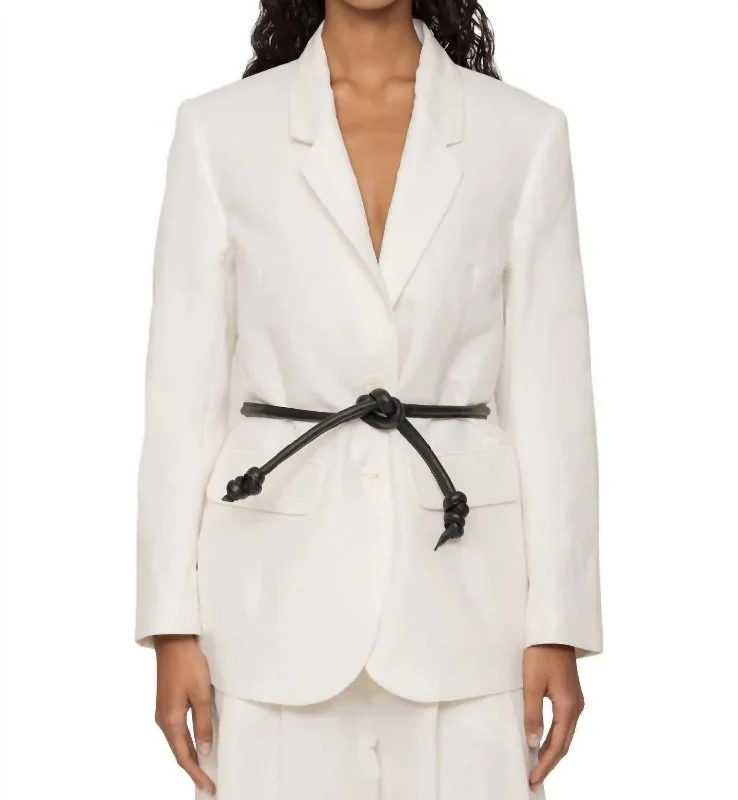 Discount Extravaganza Lara Jacket In White