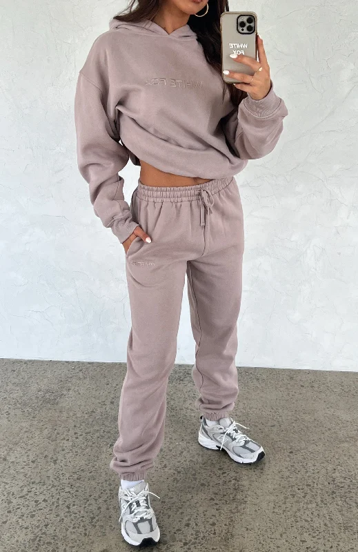 Effortless Grace Stay Lifted Sweatpants Cinnamon