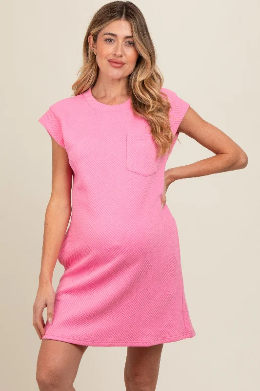 Save On Inspired Styles Pink Front Pocket Line Textured Short Sleeve Maternity Dress